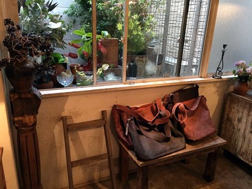 kokia_haiiro_2018_06.jpg